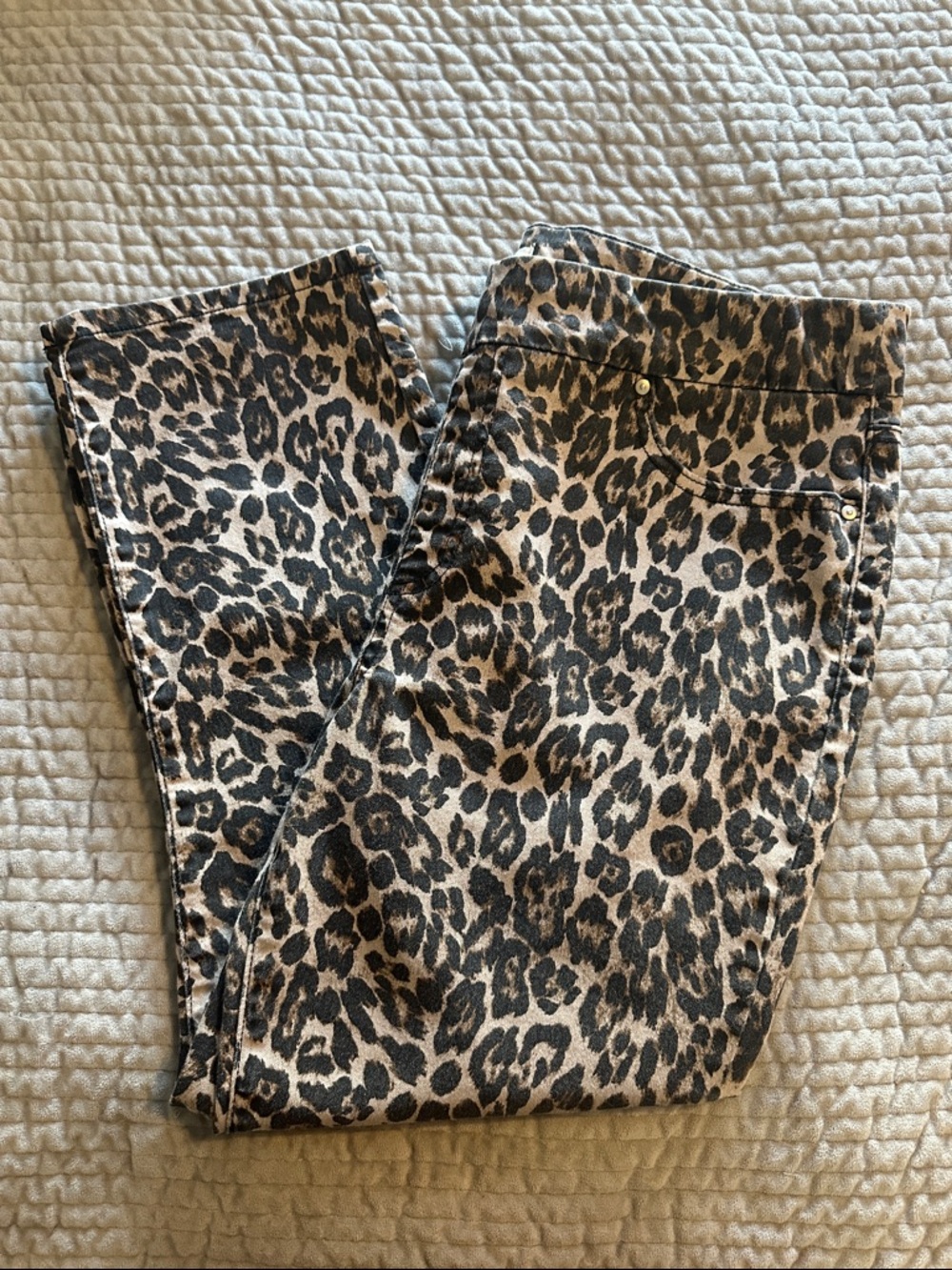 Leopard Print pants - slim fit